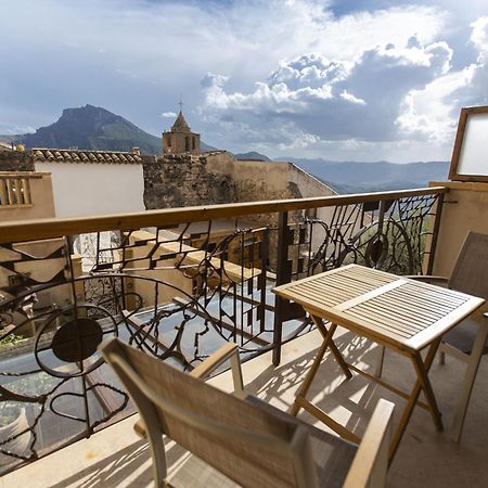 Hotel Poeta Jorge Manrique Segura de la Sierra Εξωτερικό φωτογραφία