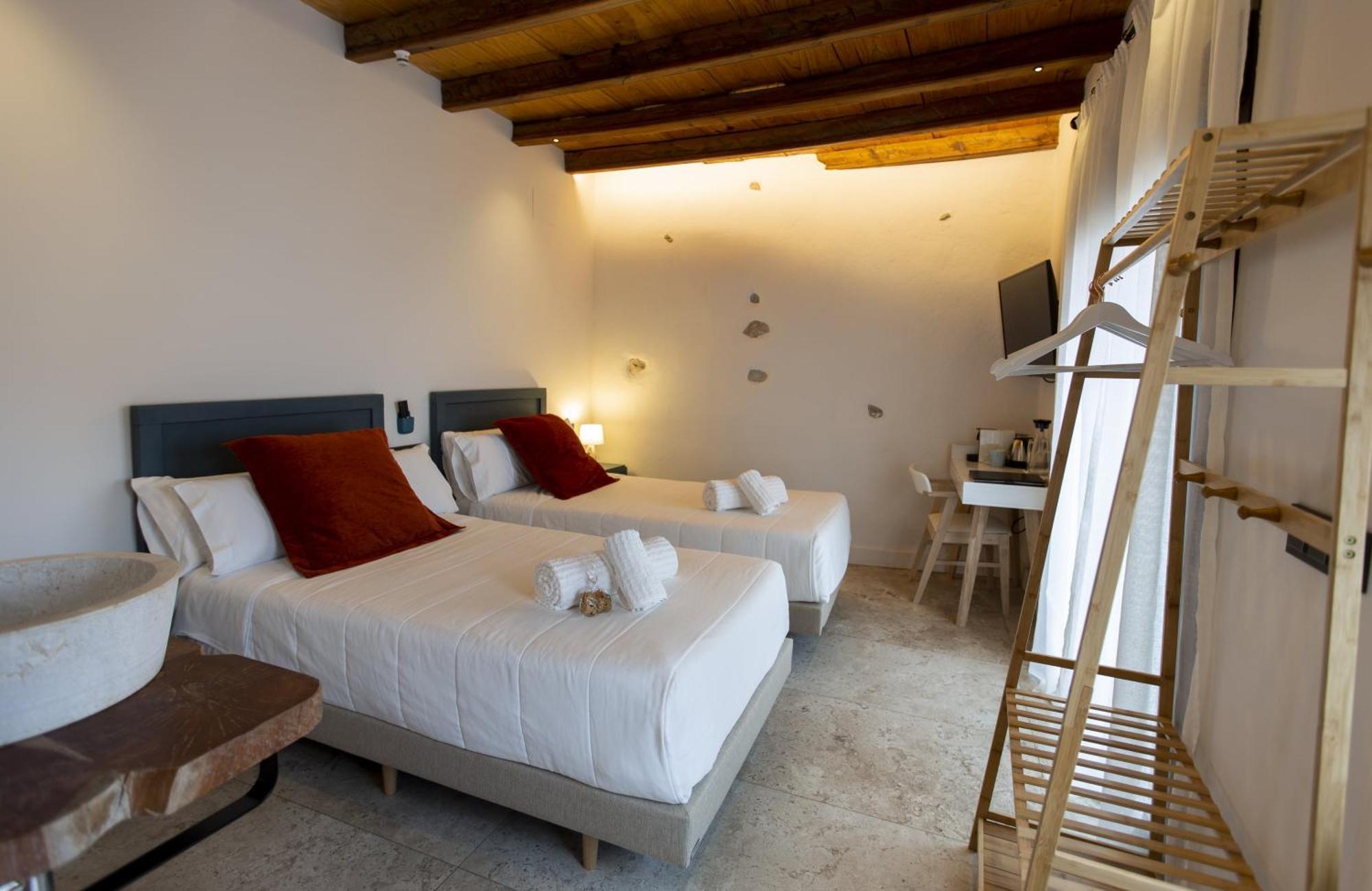 Hotel Poeta Jorge Manrique Segura de la Sierra Εξωτερικό φωτογραφία